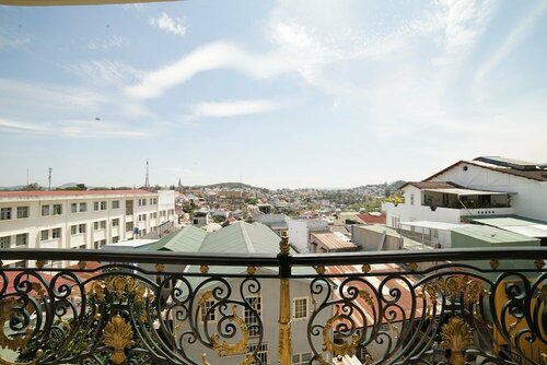 Внешний вид отеля Sammy Dalat Hotel в Далате, фото 5