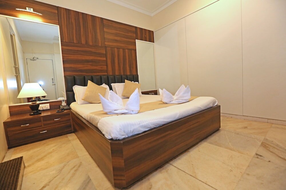 Фото Gulf Hotel Colaba