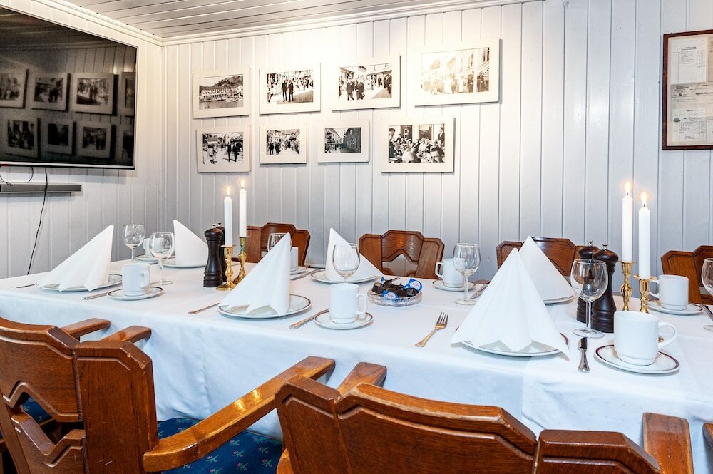 Фото Kjøbmandsgaarden Hotel