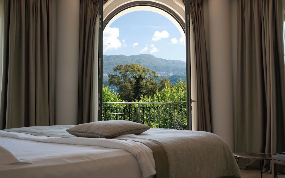 Фото Hotel Majestic