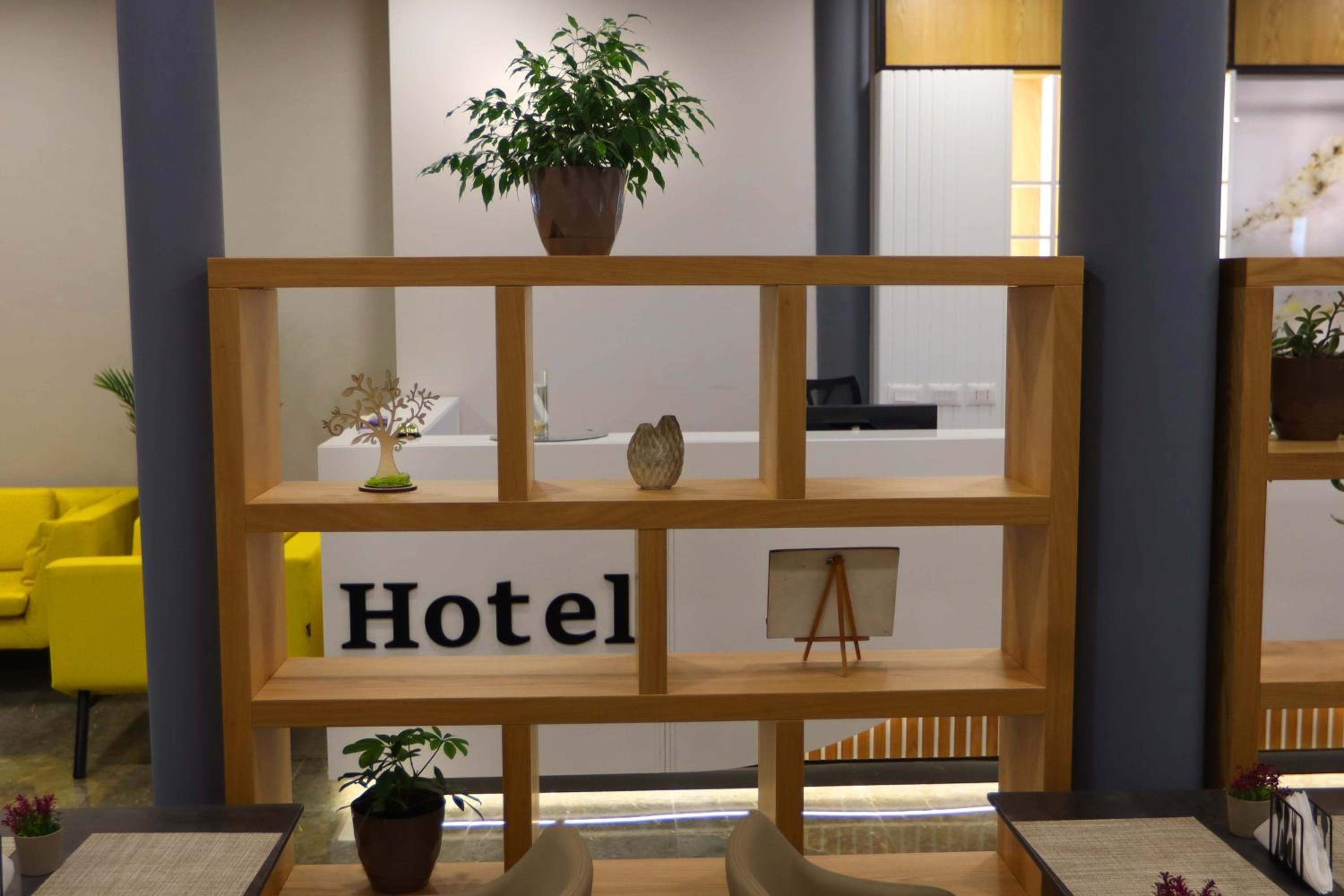 Фото Отель Metro Terminal