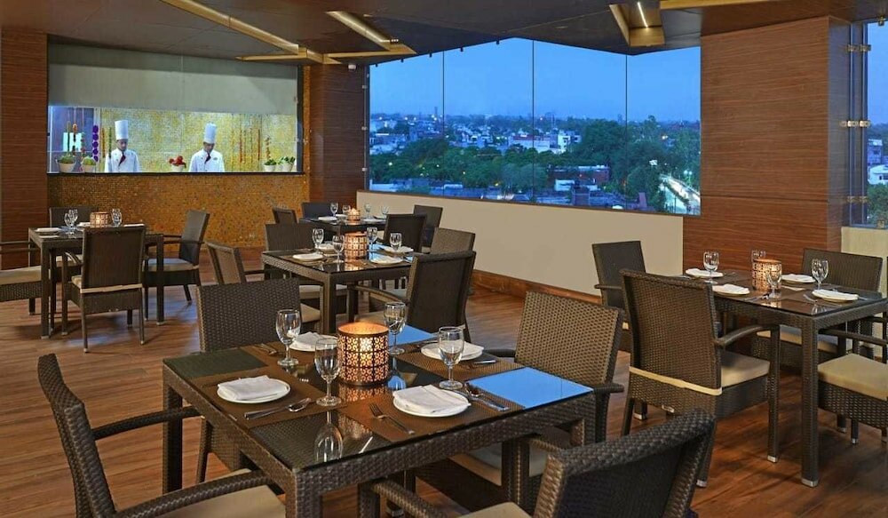 Фото Golden Sarovar Portico Amritsar