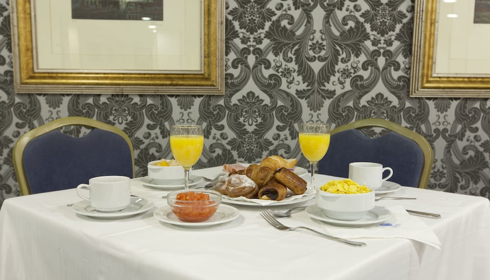 Фото Hotel Alixares