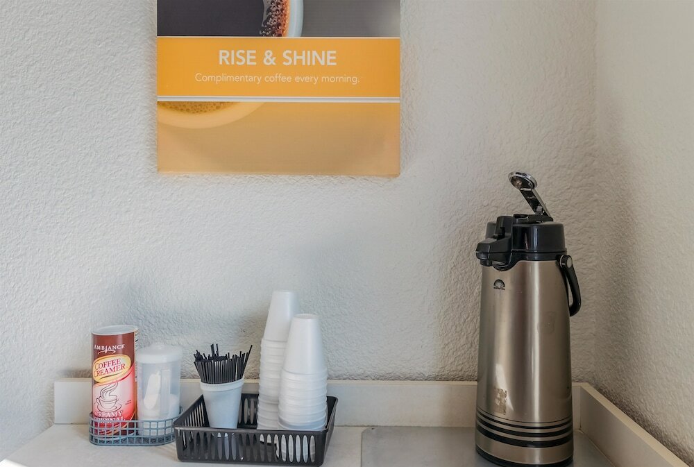 Фото Motel 6 Beaverton Or