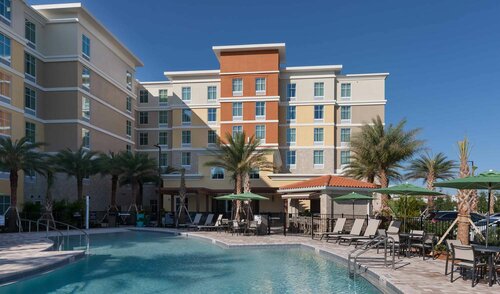 Внешний вид отеля Homewood Suites by Hilton Cape Canaveral-Cocoa Beach в Мысе Канаверале, фото 4