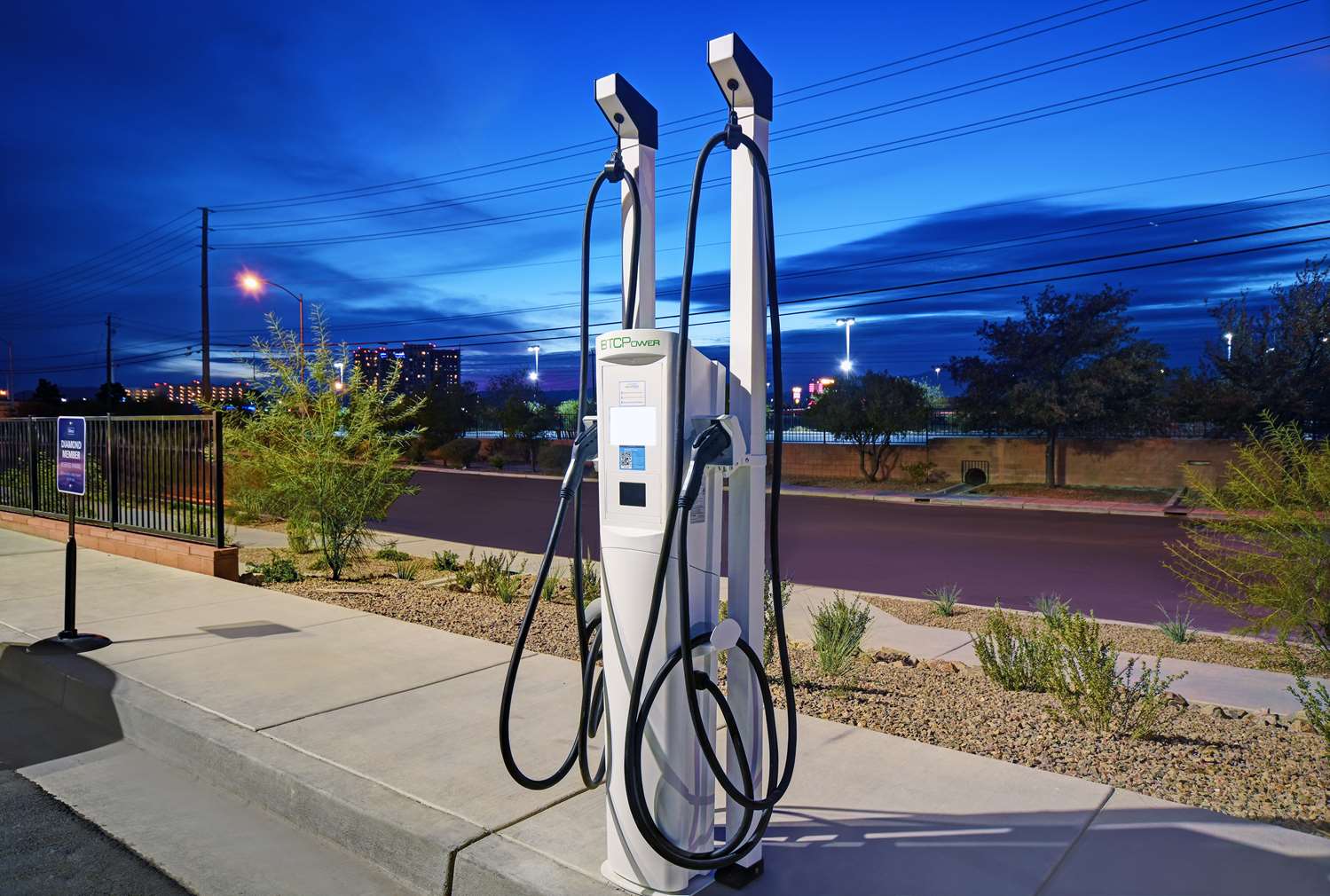 Фото Hampton Inn Las Vegas Strip South, Nv