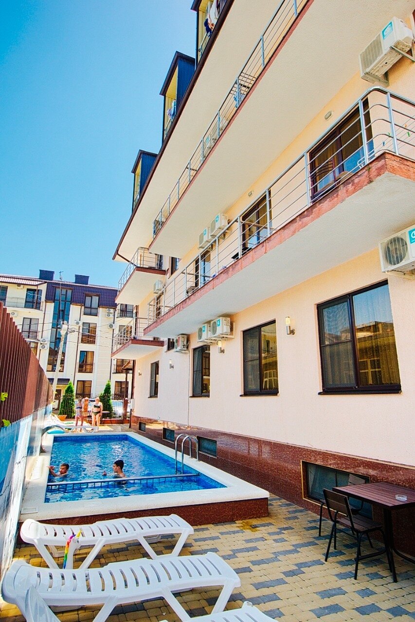 Фото отеля 1