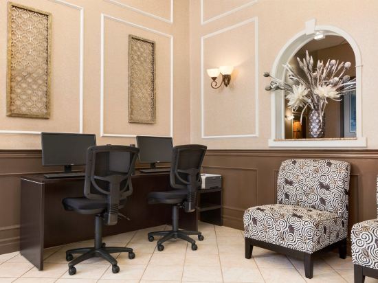 Фото Days Inn Saskatoon