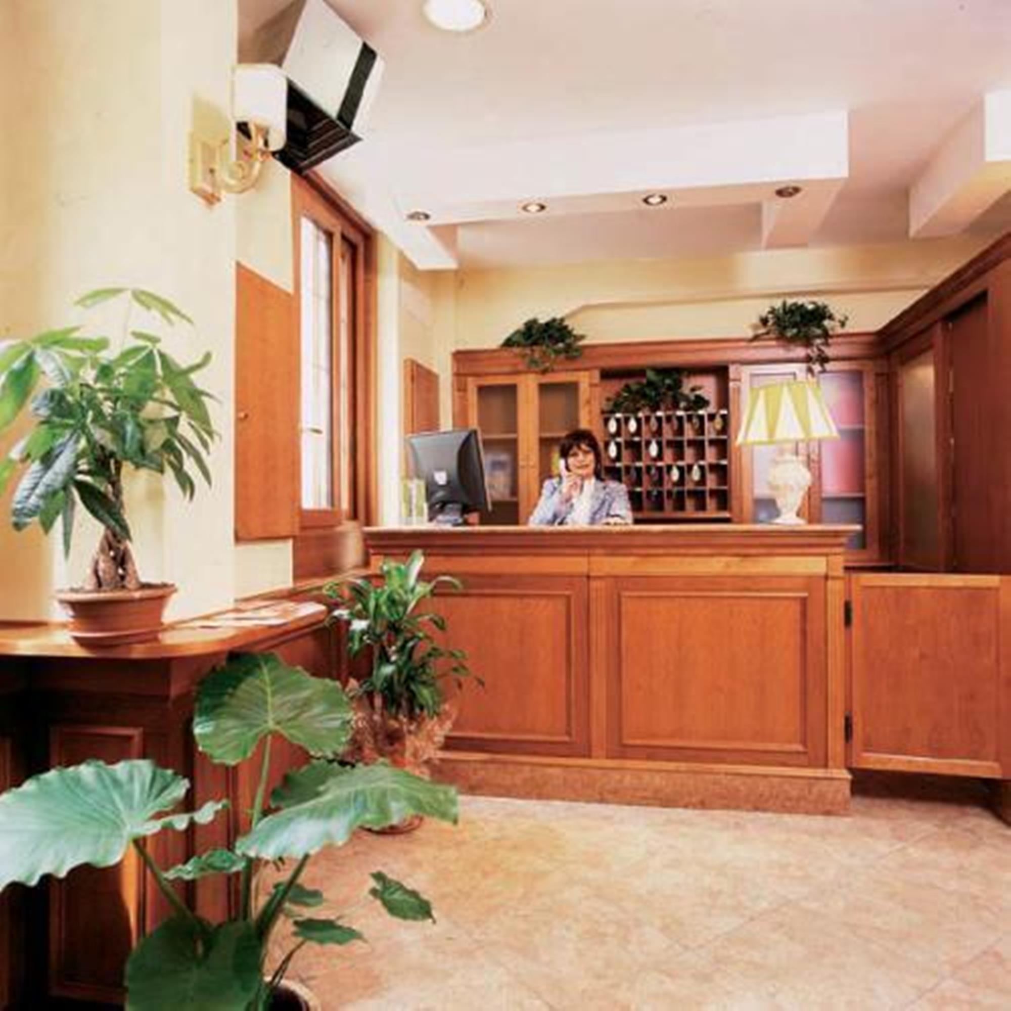 Фото Hotel Kriss