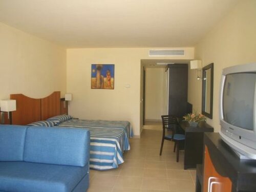 Внешний вид отеля Hotel Las Costas в Тиасе, фото 5