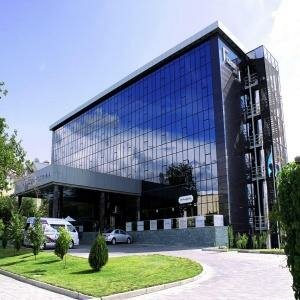 отель DoubleTree by Hilton Shymkent