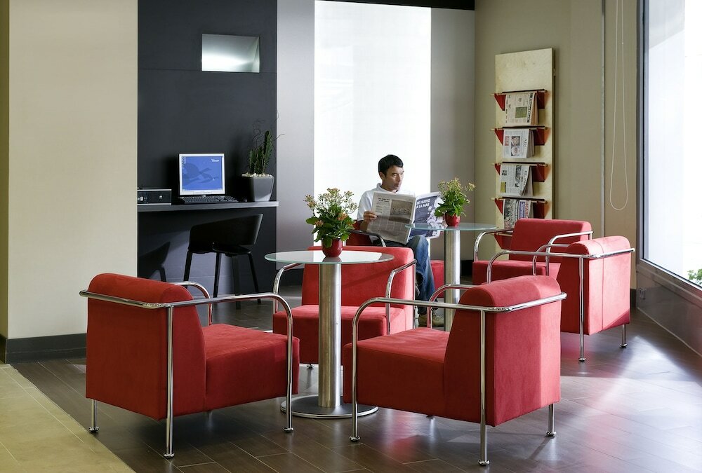 Фото Hotel ibis Madrid Alcobendas