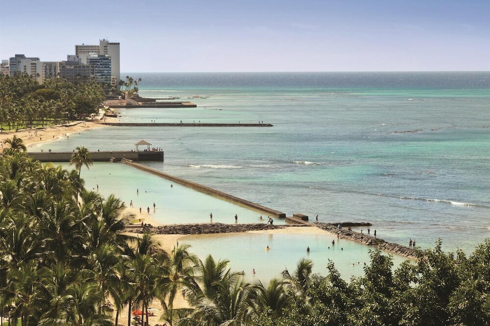 Фото Hyatt Regency Waikiki Beach Resort & SPA