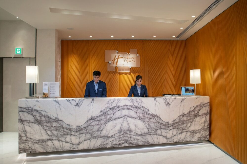 Фото Holiday Inn Express Hong Kong Kowloon Cbd2