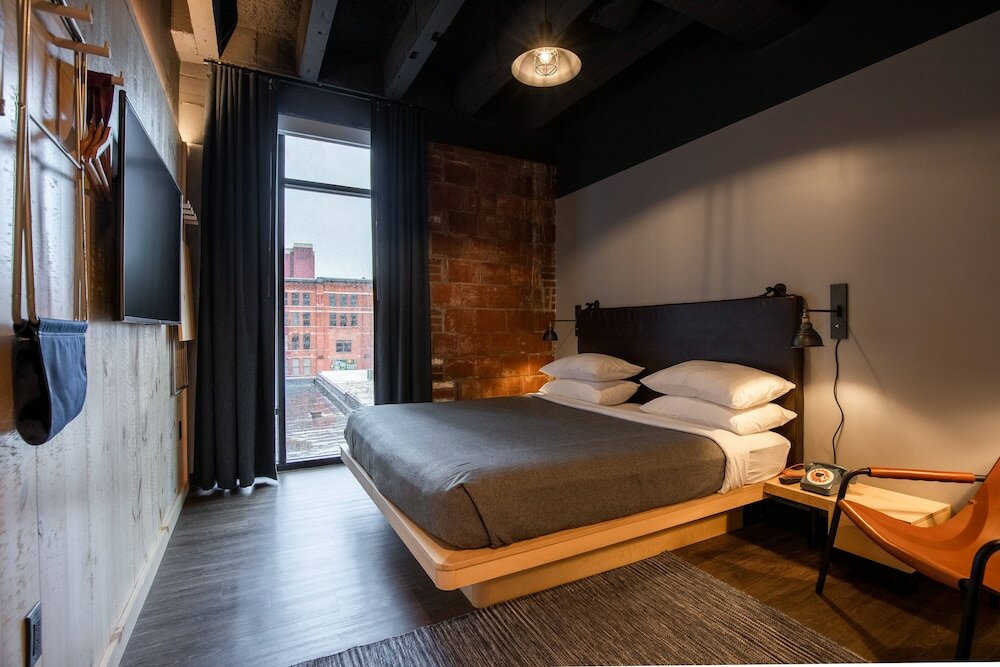 Фото Moxy Nashville Downtown