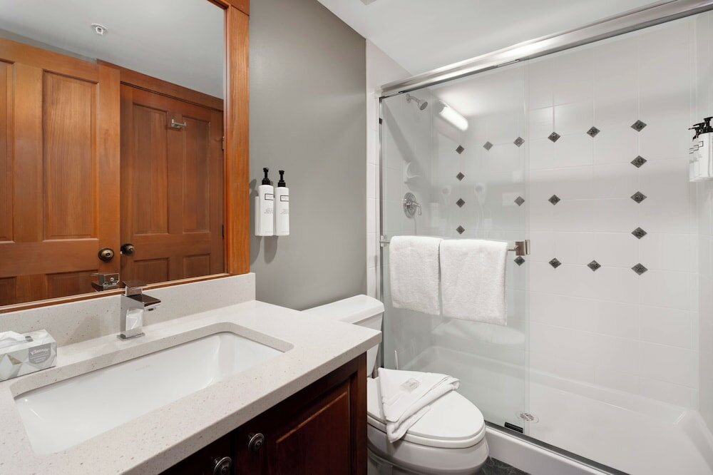 Фото Horstman House by Whistler Premier