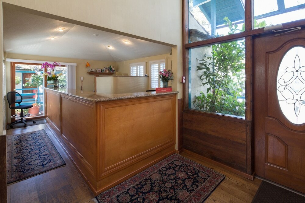 Фото Normandy Inn