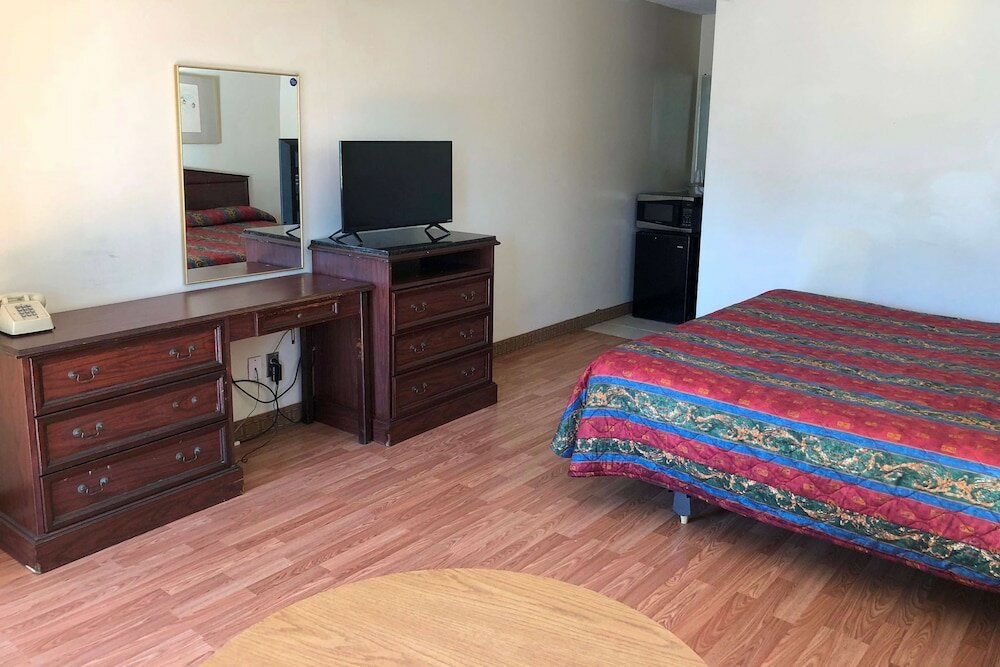 Фото Knights Inn Selma