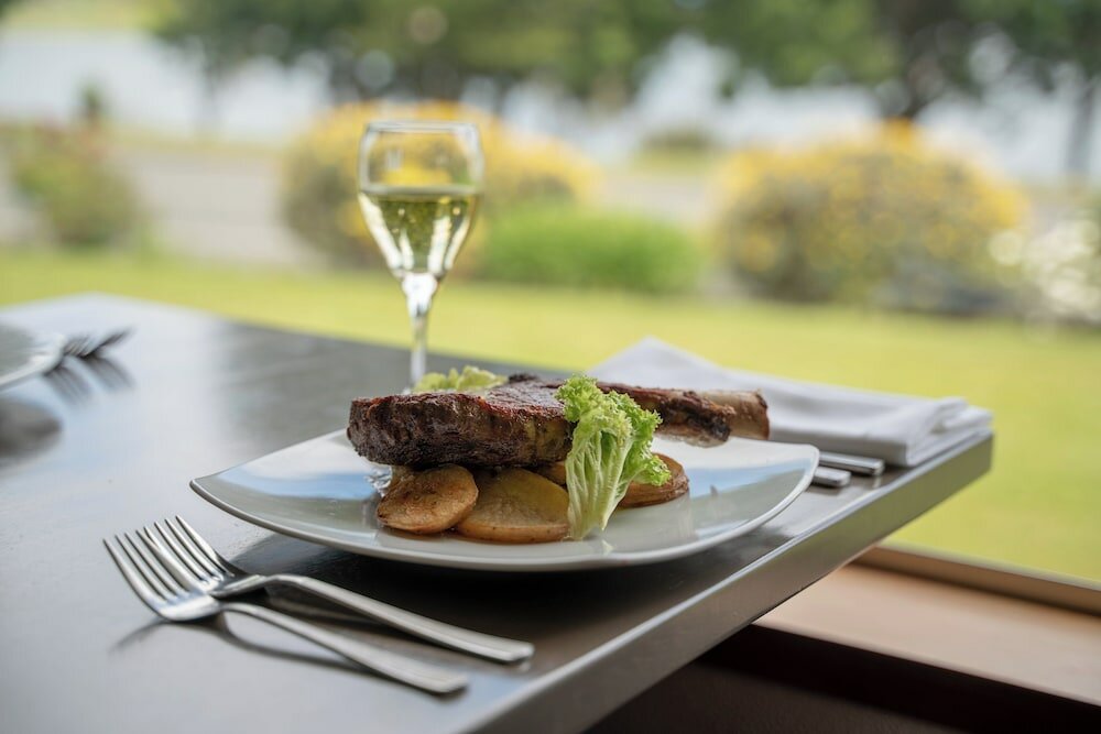 Фото Kingsgate Hotel Te Anau