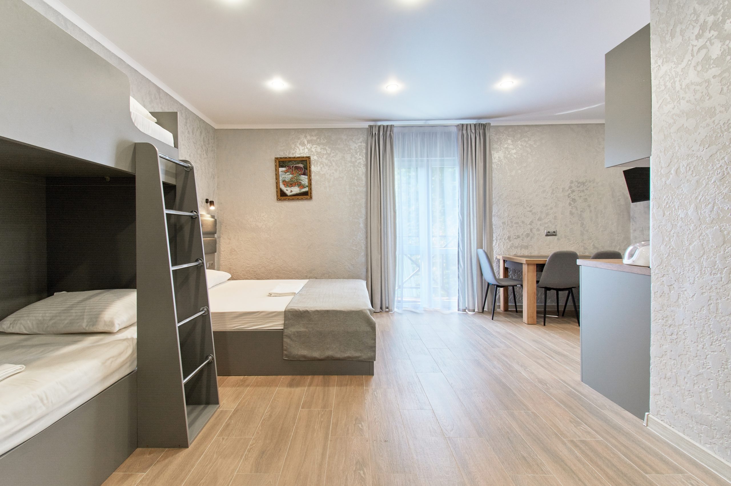 Фото Тройка