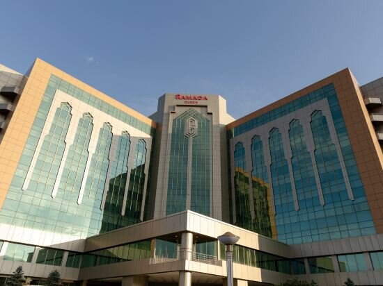 Фото Ramada Plaza by Wyndham Gence