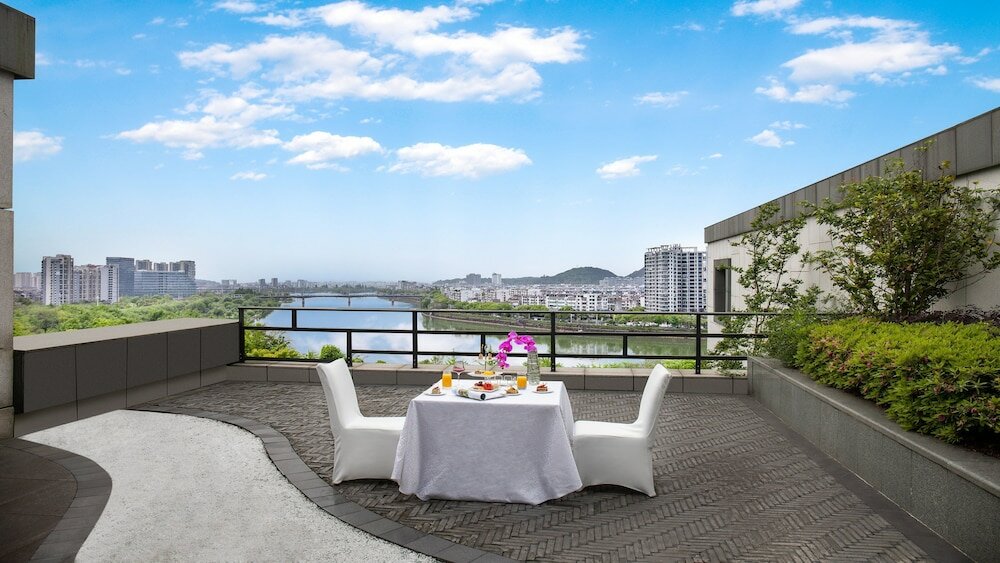 Фото Crowne Plaza Huangshan Yucheng
