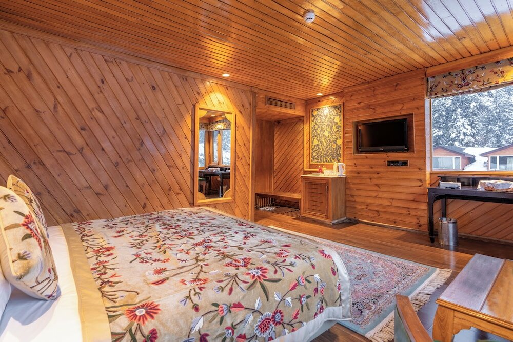 Фото Hotel Heevan Pahalgam