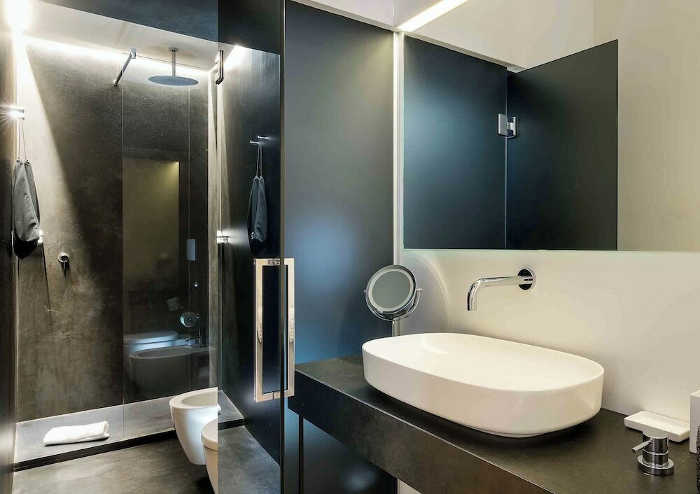 Фото Habitat Luxury Suites Accommodation