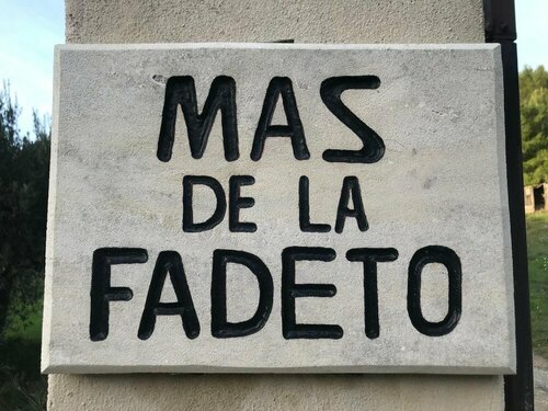 Гостиница Le Mas de la Fadeto в Сен-Реми-де-Провансе