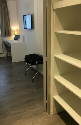 Гостиница Hôtel The Originals Bernay Acropole в Берне