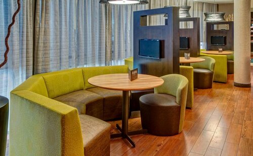 Гостиница Courtyard by Marriott Alexandria в Пайнвилле