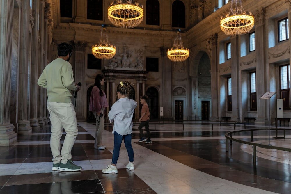 Фото Pillows Anna van den Vondel