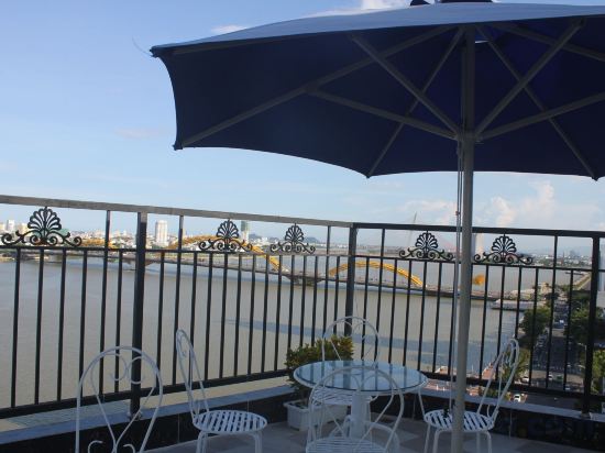 Фото Pariat River Front Hotel