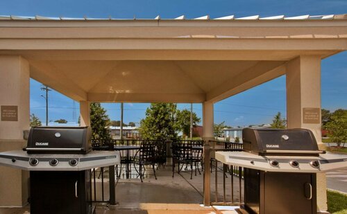 Гостиница Candlewood Suites Norfolk Airport в Штате Вирджиния
