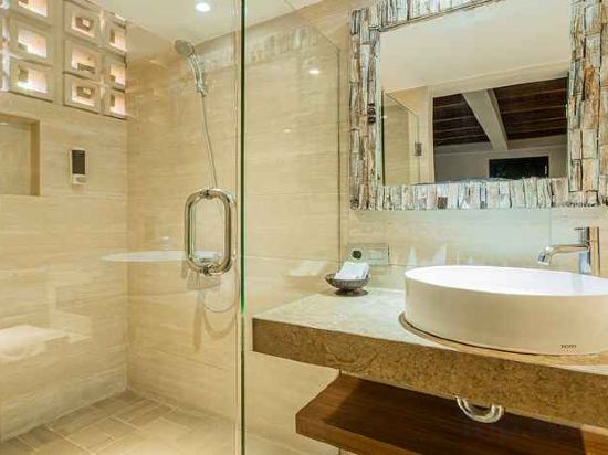 Фото Pandawa All Suite Hotel