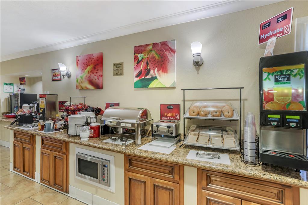 Фото Best Western Plus Pleasanton Inn