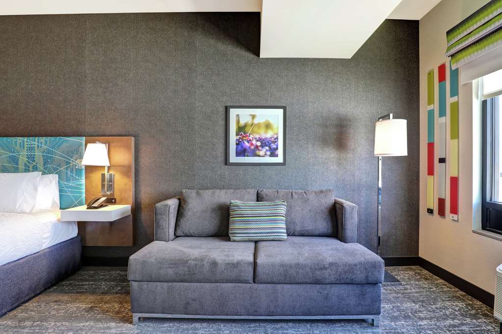 Фото Hampton Inn St Catharines Niagara