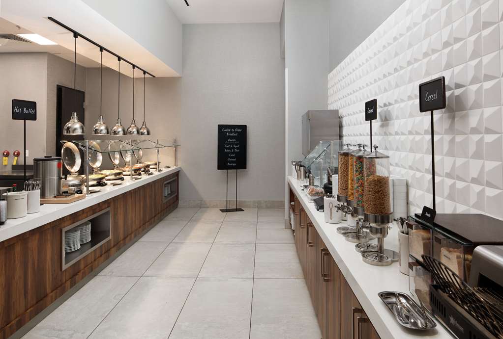 Фото Embassy Suites by Hilton Amarillo Downtown