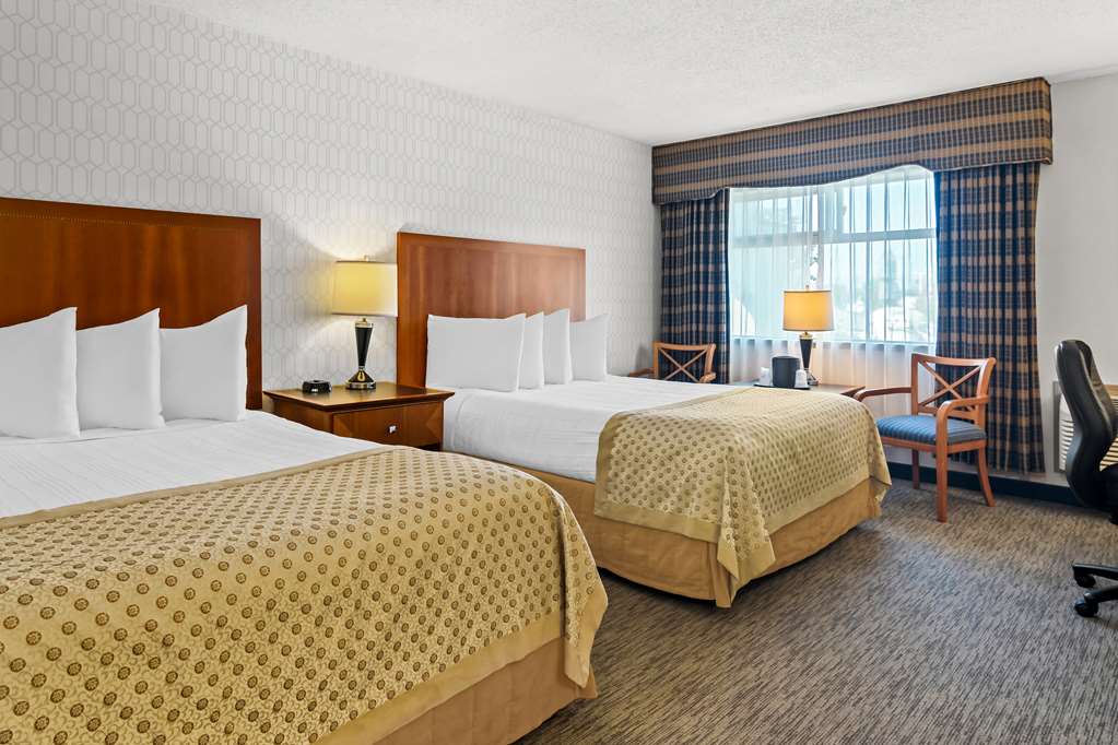 Фото Best Western Plus Langley Inn