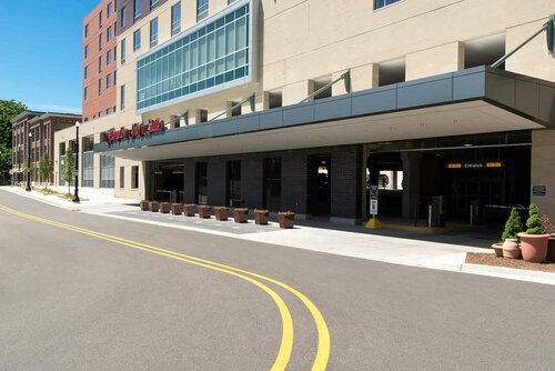Гостиница Hampton Inn & Suites Grand Rapids Downtown в Гранд-Рапидс