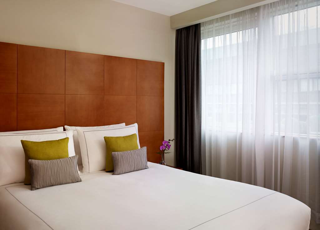 Фото Park Plaza Victoria London