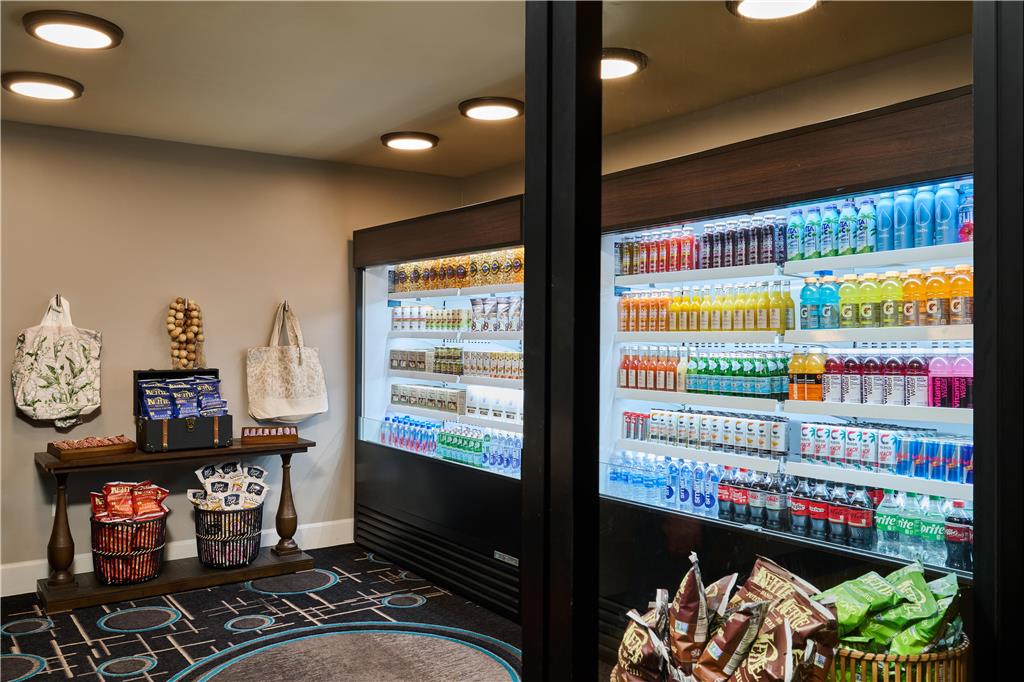 Фото Juniper Cupertino, Curio Collection by Hilton