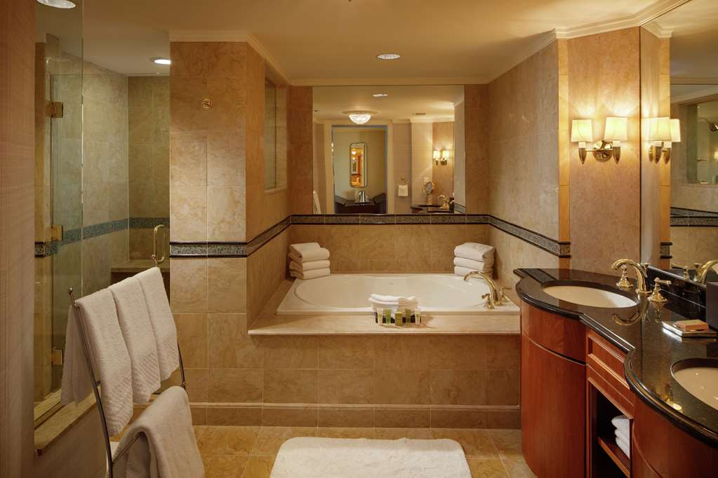 Фото Hilton Short Hills