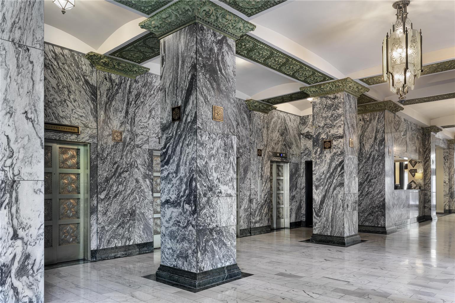 Фото Colcord Hotel