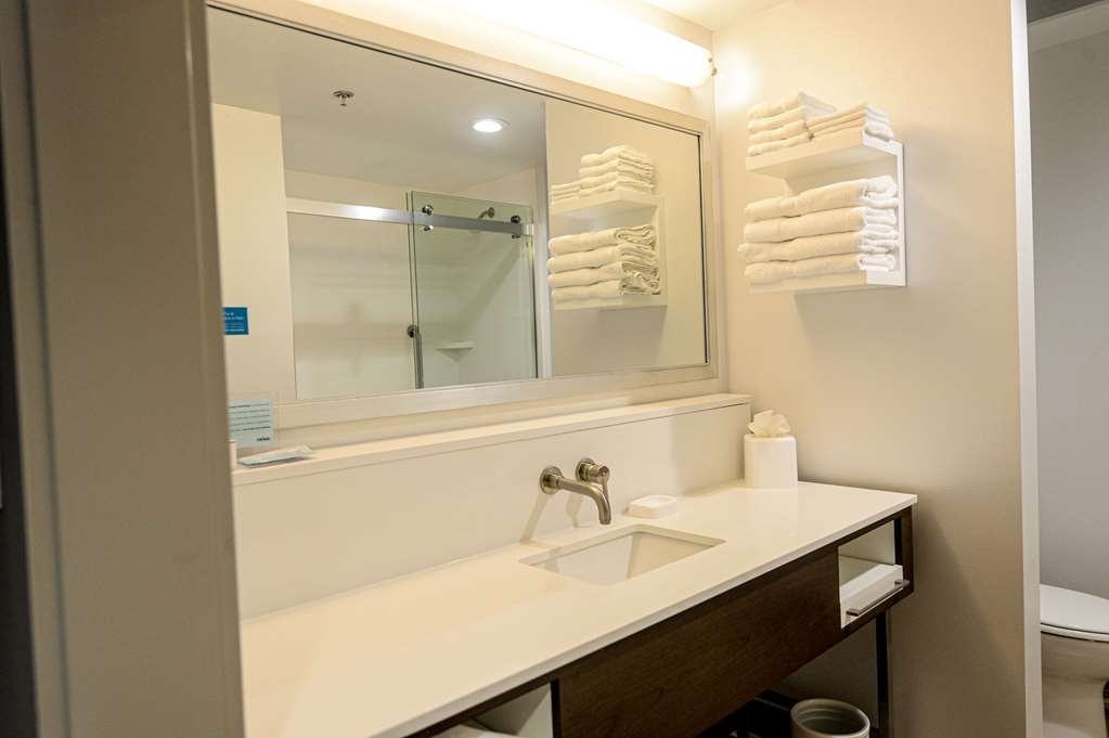 Фото Hampton Inn & Suites Lenoir