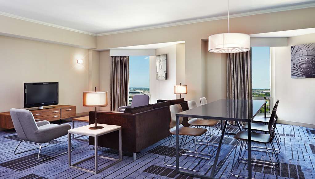 Фото Hilton Newark Airport