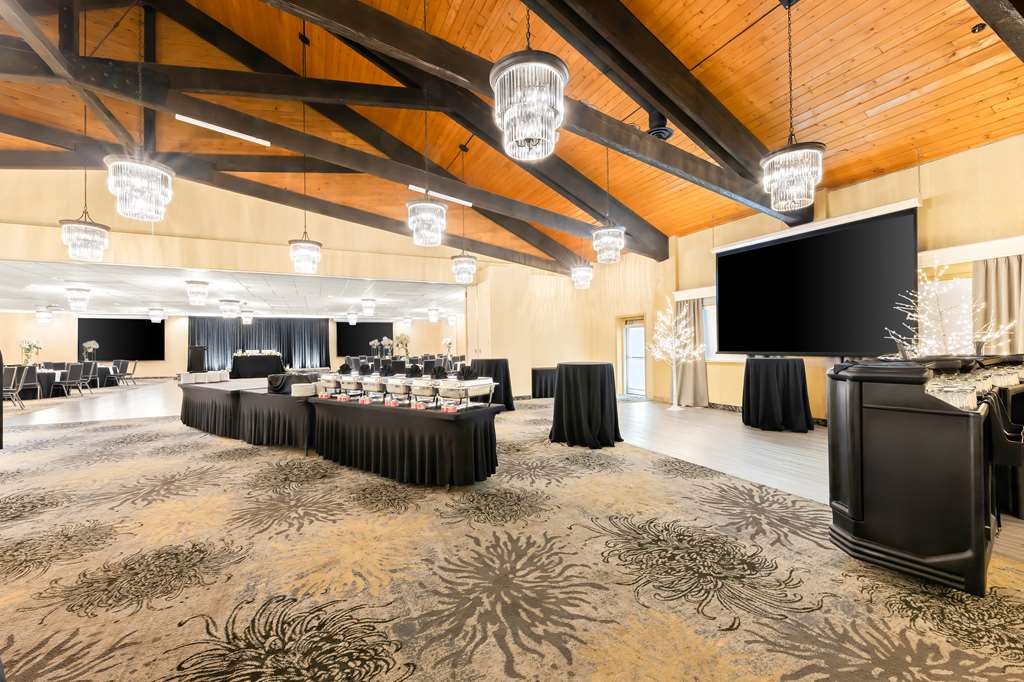Фото Best Western Plus Nor'wester Hotel & Conference Centre