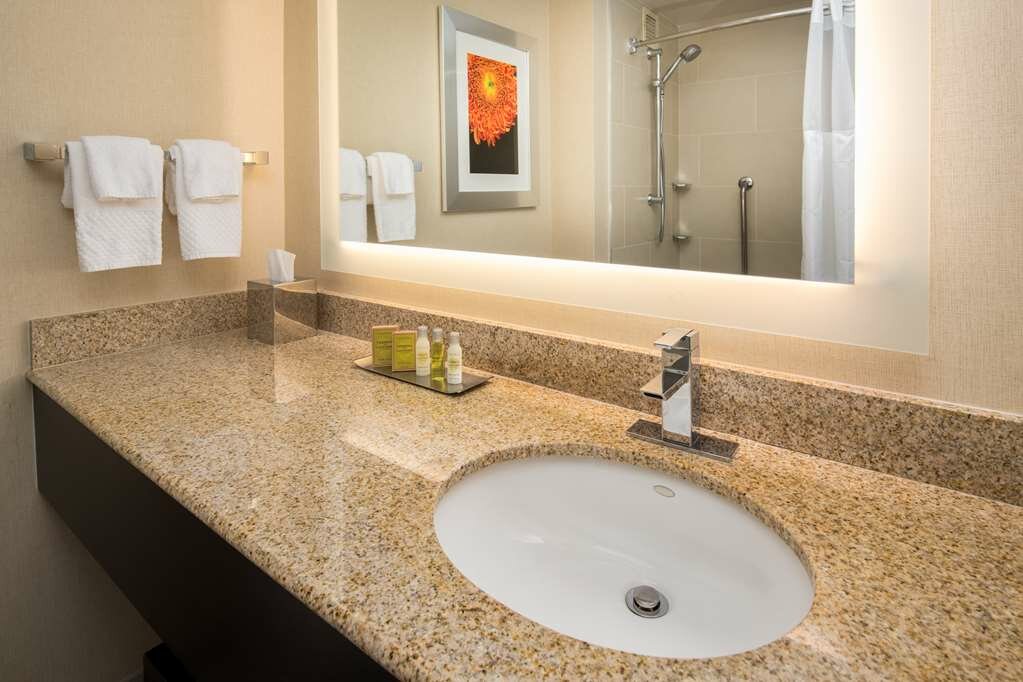 Фото Doubletree Hotel San Francisco Airport