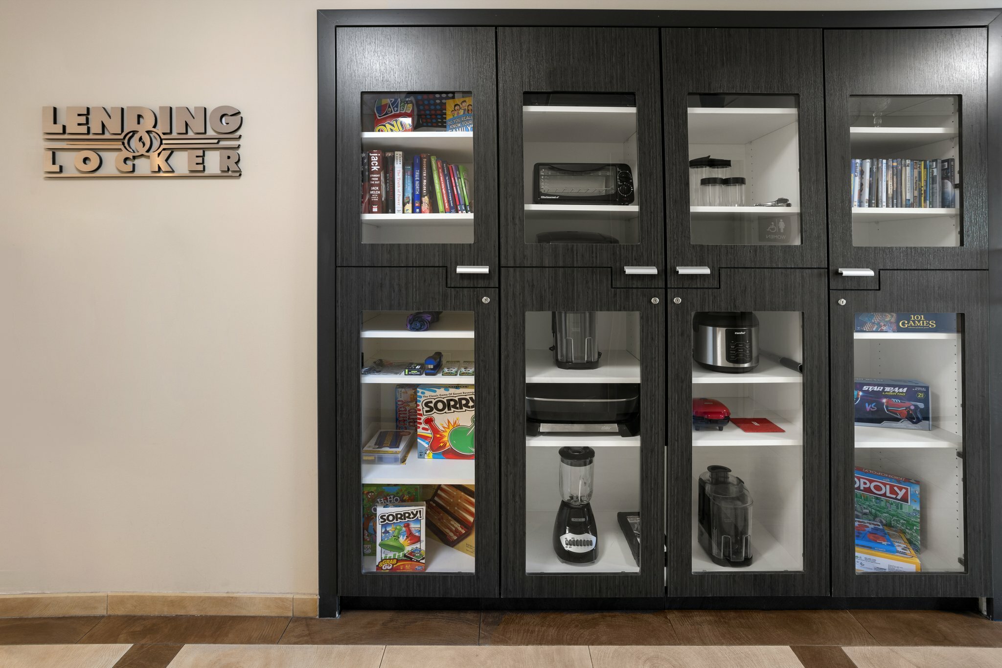 Фото Candlewood Suites Chester - Philadelphia International Airport, an Ihg Hotel