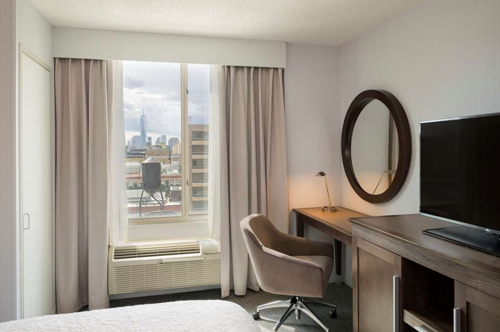 Фото Hampton Inn Manhattan-Chelsea